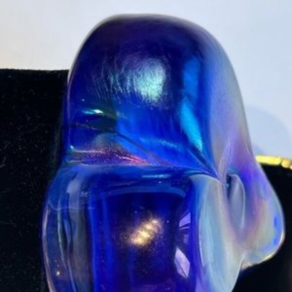 Paperweight Glass Heart shaped 2 1/2 inch x 2 1/ 4 x 1 inch thick - Picture 5 of 5